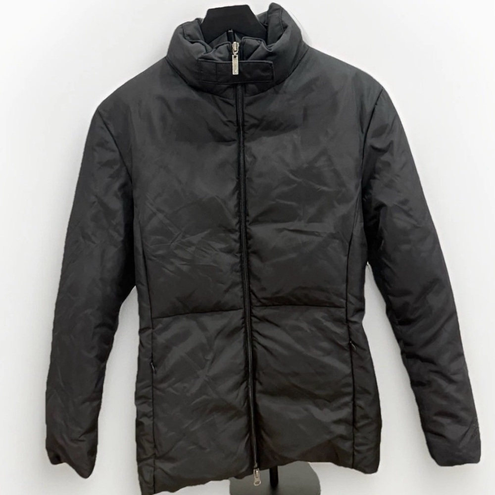 Guess Women's Puffer Jacket
Size Medium